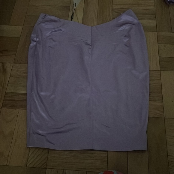 Dove Top in Lilac and Dehl Skirt in Lilac by Retrofete - Picture 10 of 11